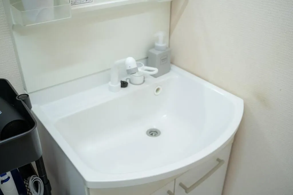 Dom wakacyjny Guest House 橘 2Ldk 2階建て一軒家貸切 Osaka